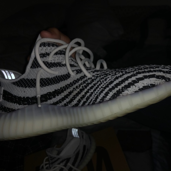 Adidas Yeezy Boost 350 V2 Zebra main image 8